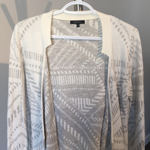 Cozy Cardigan - RW & CO - Picture 4 of 5